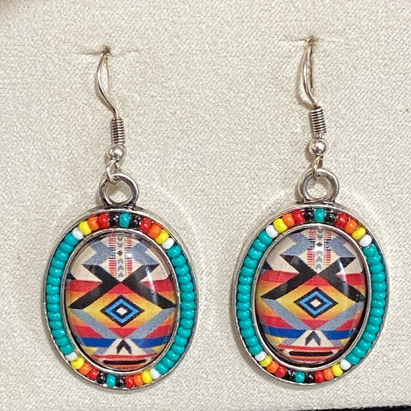 💥LAST ONE!💥 Marianna Multicolor Beaded Earrings - Picture 1 of 2